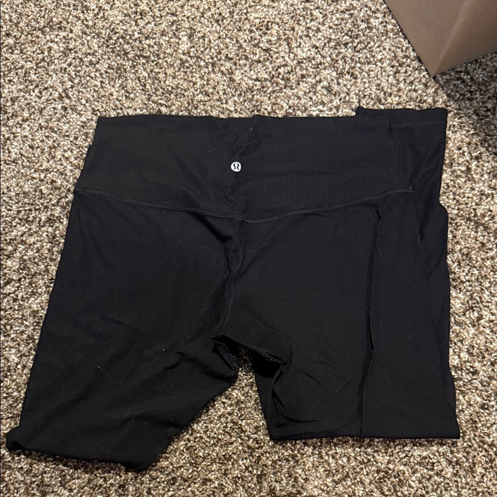 Lululemon ribbed align leggings